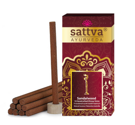 Indisches Sandelholz Räucherstäbchen (10 Stück) 20 g - Sattva (Ayurveda)